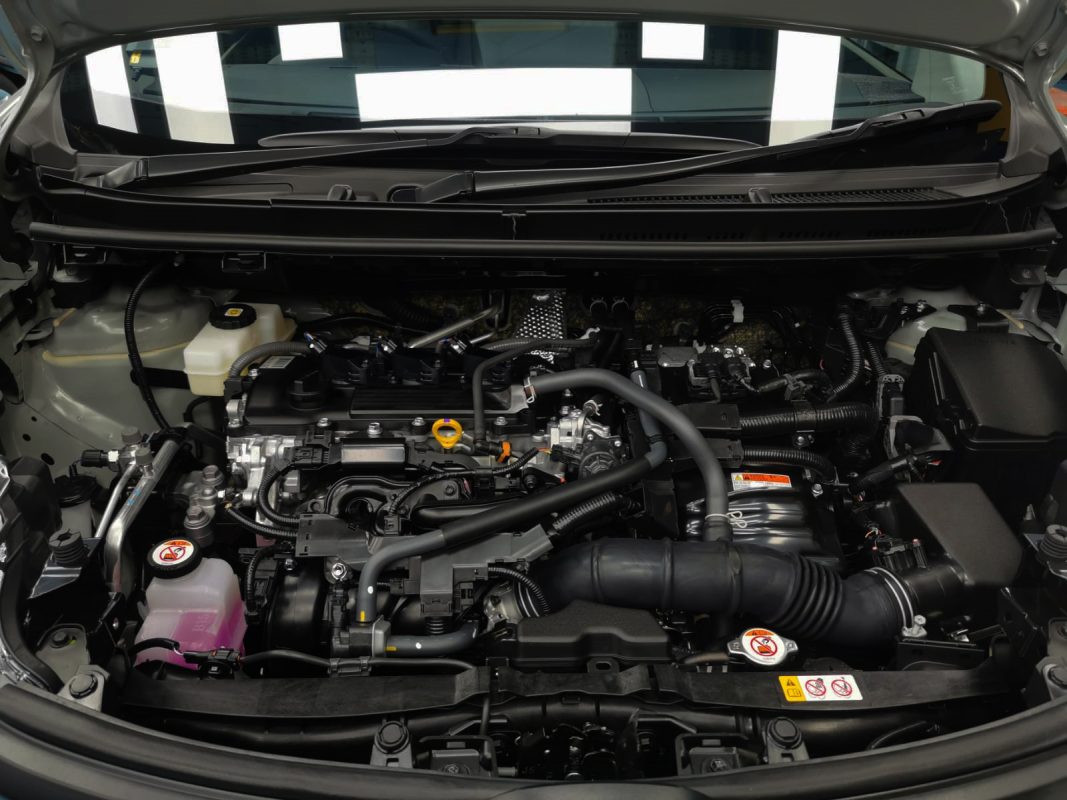 Detail of the Toyota Sienta's bodywork sealed with ZeTough Ceramic.