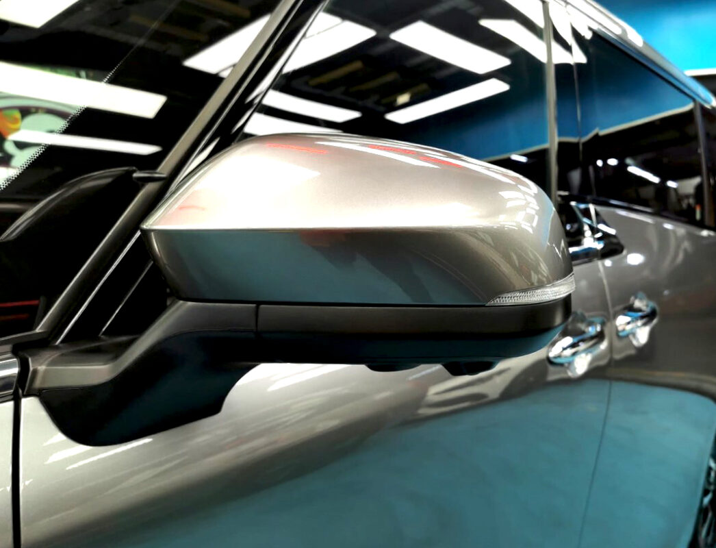 Side panel of the Toyota Vellfire with the ceramic finish locked in.