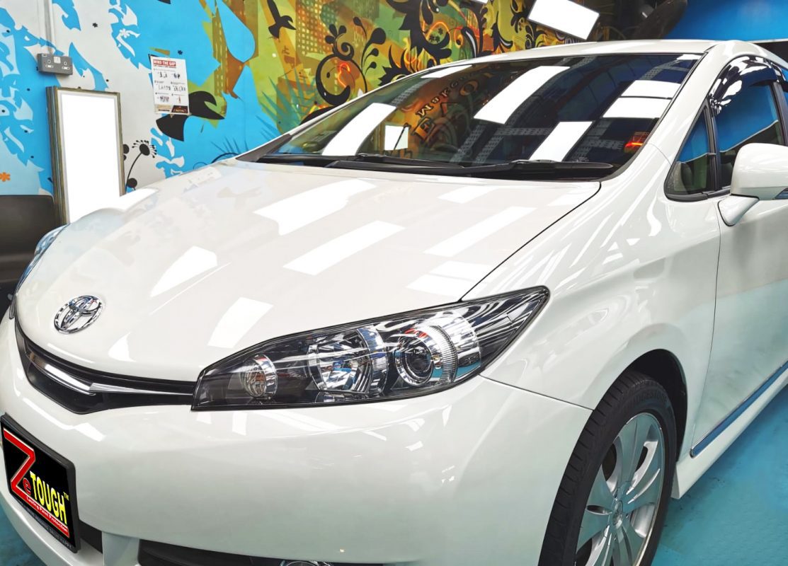 The Toyota Wish from a side angle after the ceramic coating.