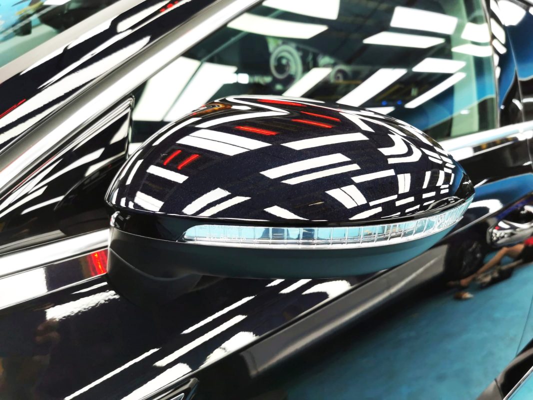 Side panel of the Volkswagen Arteon with the ceramic finish locked in.