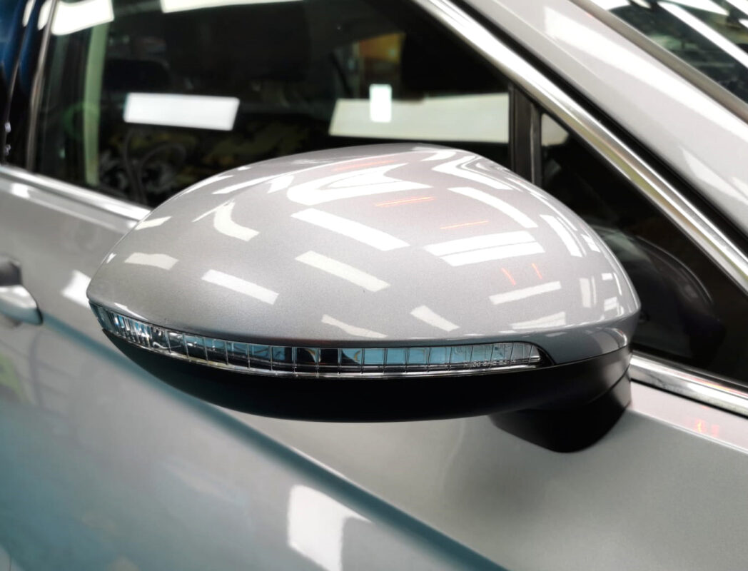 Side panel of the Volkswagen Passat with the ceramic finish locked in.