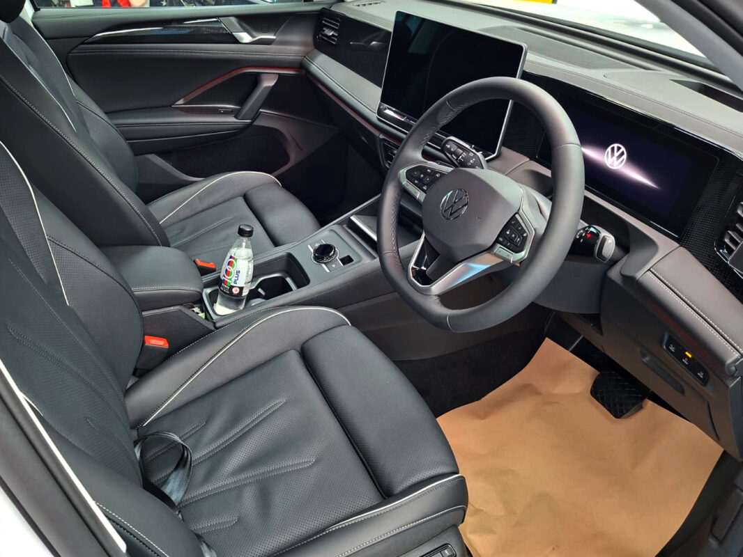 Detail of the Volkswagen Tiguan's bodywork sealed with ZeTough Ceramic.