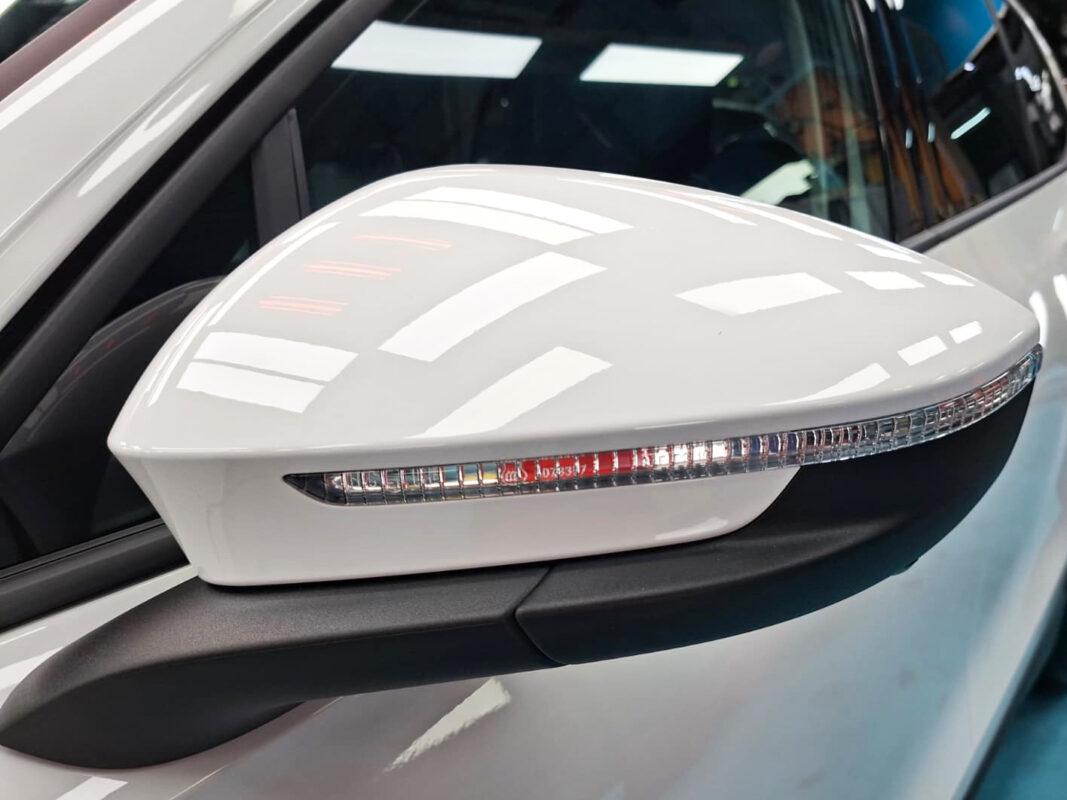 Side panel of the Volkswagen Tiguan with the ceramic finish locked in.