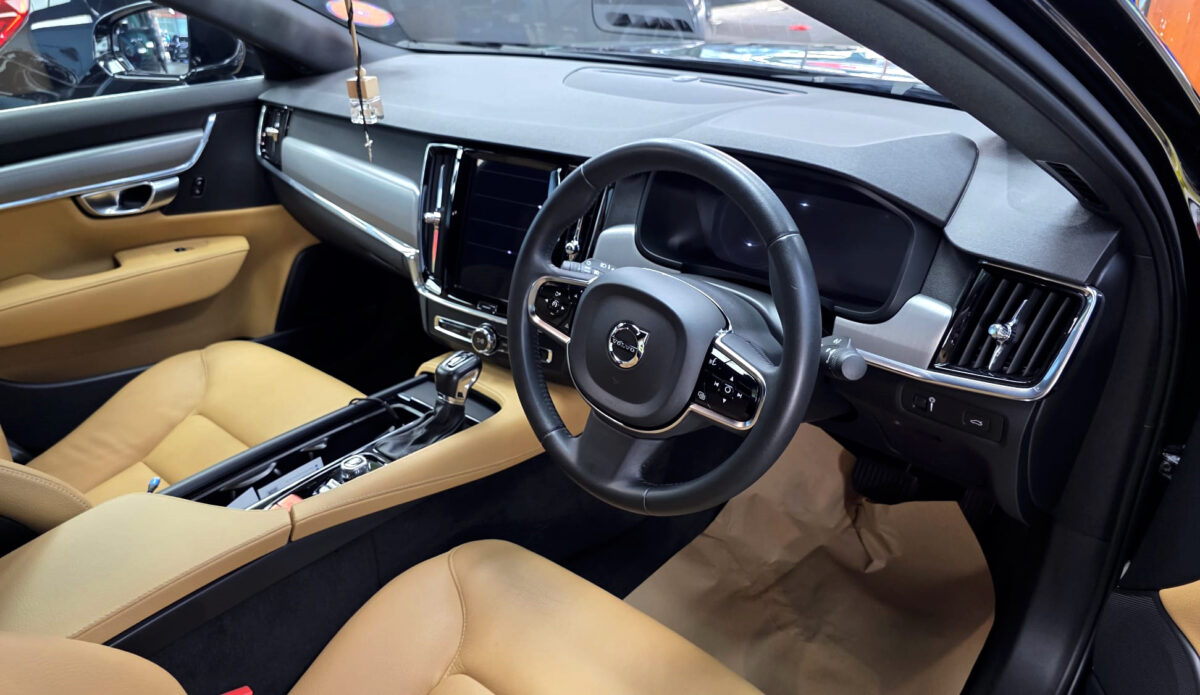 Front three-quarter view of the Volvo S90 after coating.
