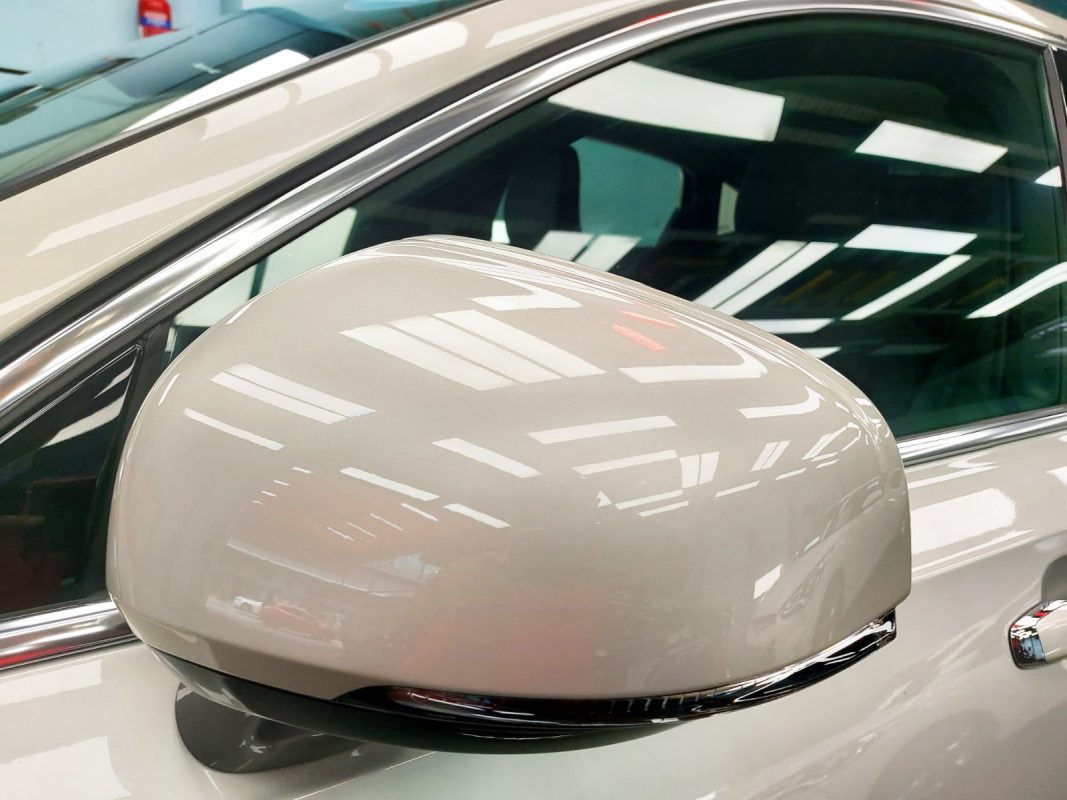 Side panel of the Volvo S90 with the titanium finish locked in.