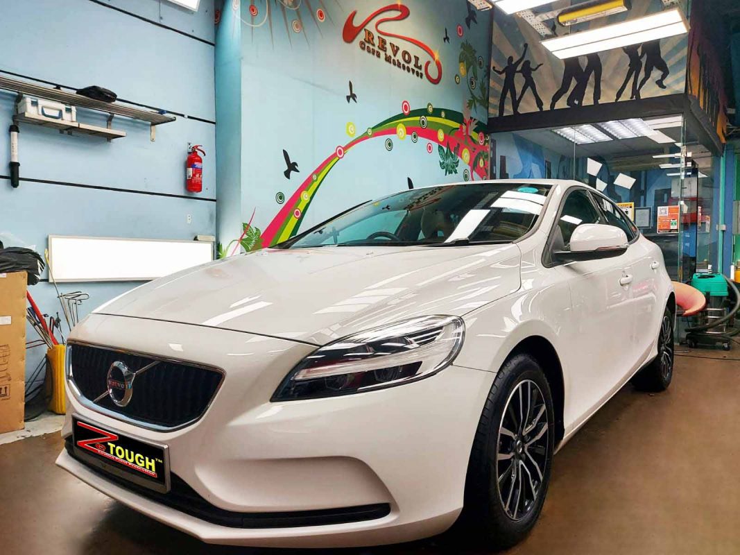 Volvo V40, sealed with ZeTough Ceramic at Revol Carz.