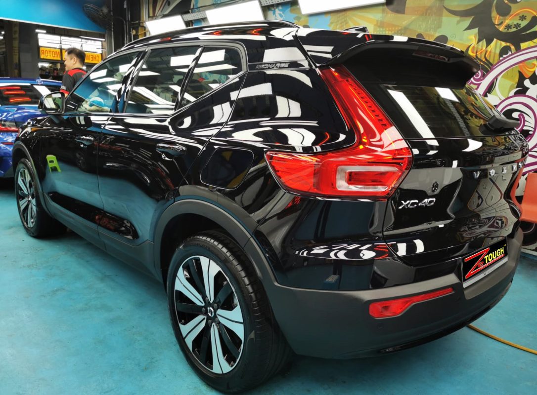 Rear quarter of the Volvo XC40, glossy and protected.