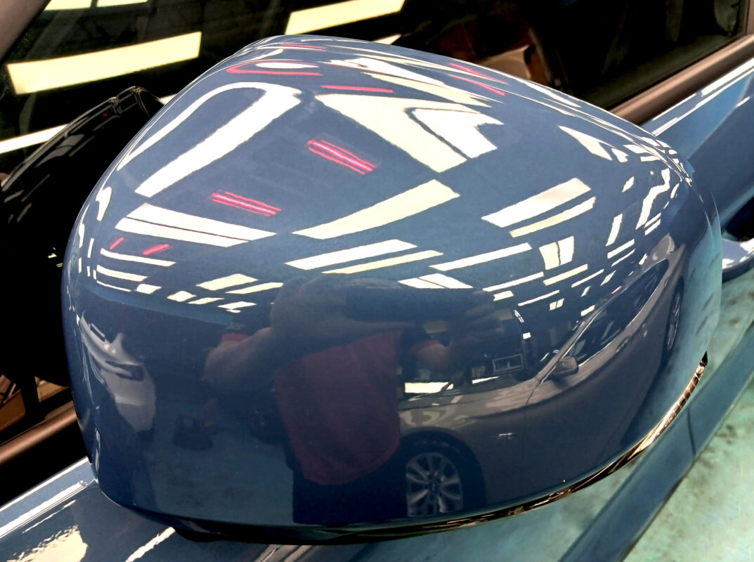 Side panel of the Volvo XC40 with the titanium finish locked in.