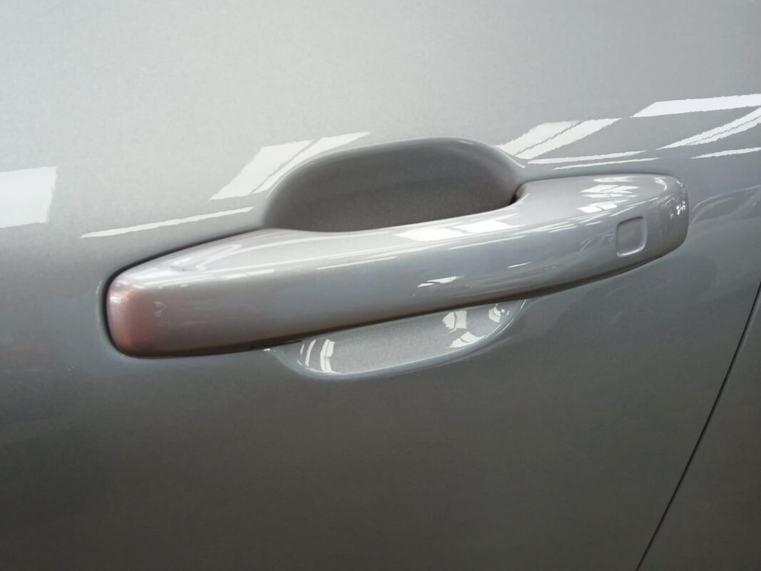 Front three-quarter view of the Volvo XC60 after coating.