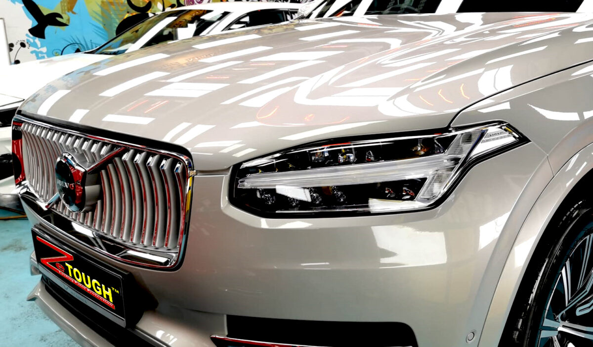 Side angle of the Volvo XC90 after the ceramic coating.