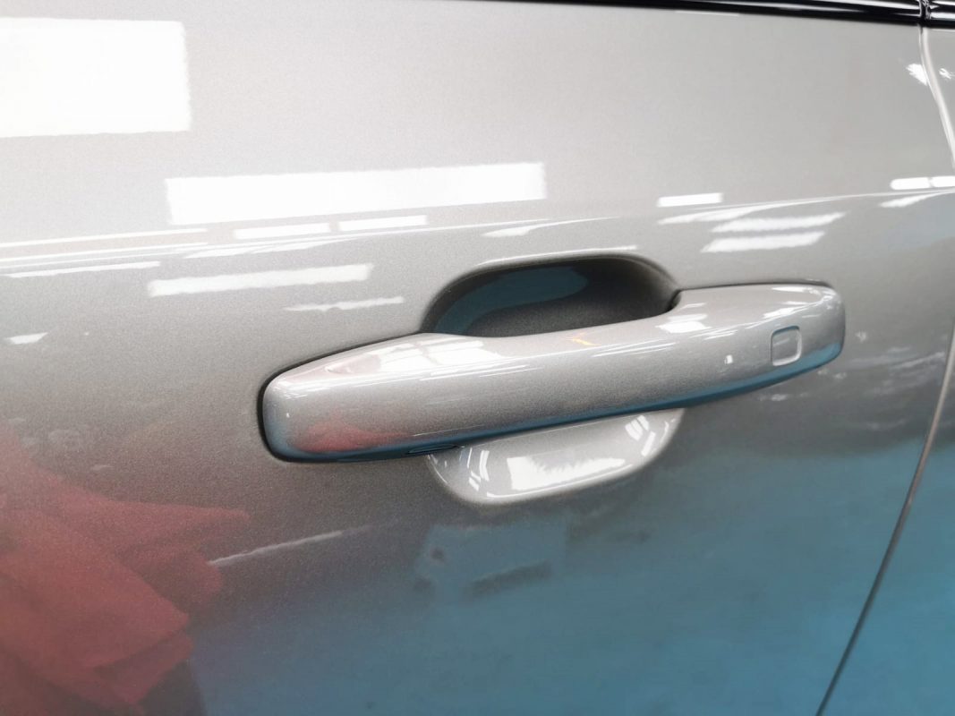 Front three-quarter view of the Volvo XC90 after coating.