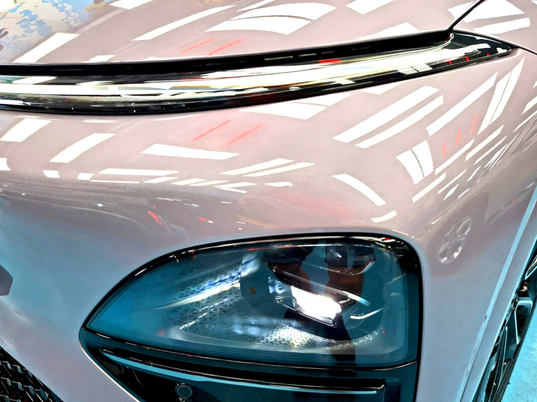 Glossy bodywork of the XPENG G6 Pro after coating.