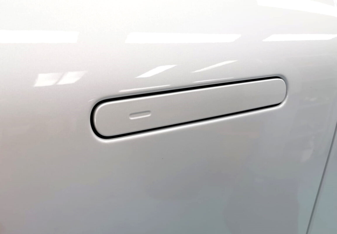Detailed exterior of the XPENG G6.