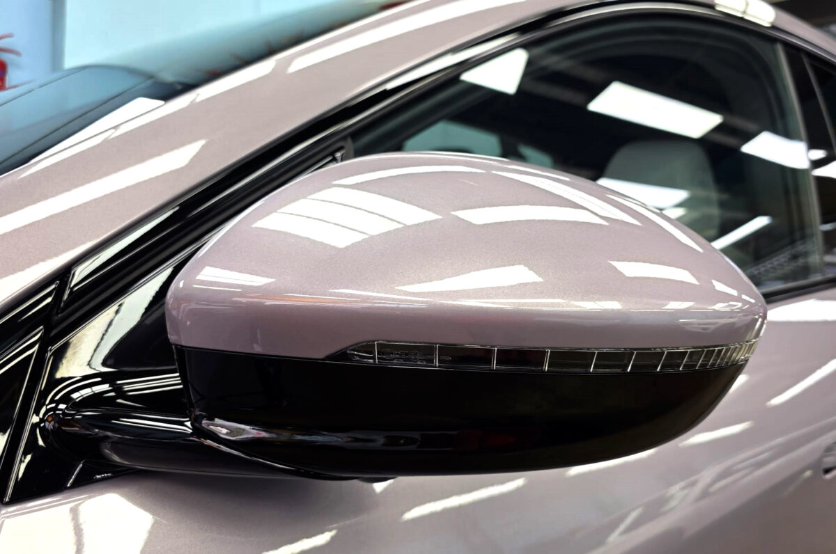 Detailed exterior of the XPENG G6.