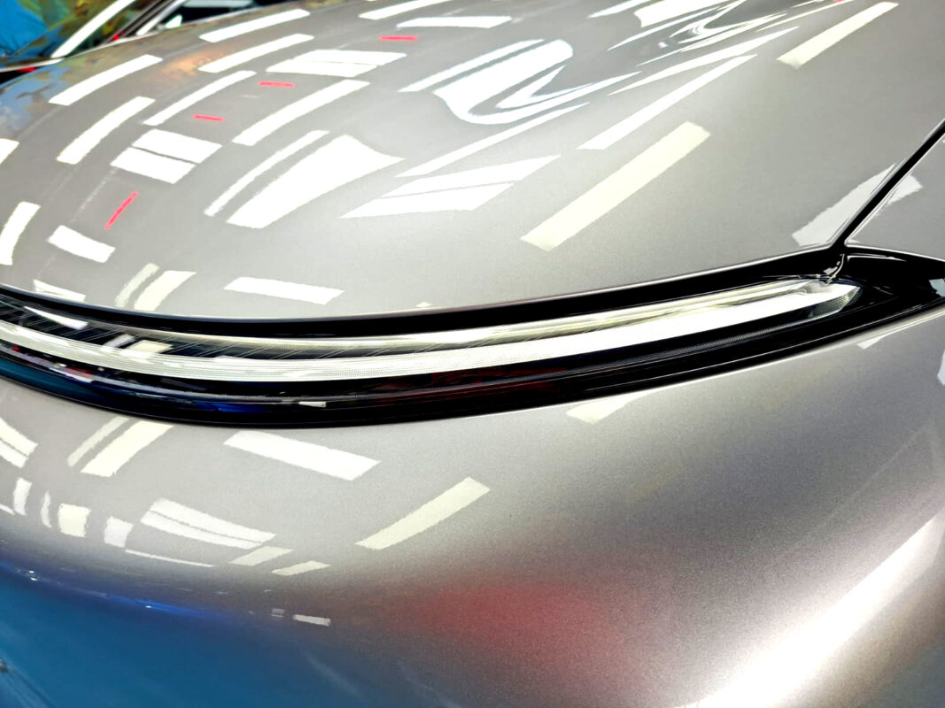 Glossy bodywork of the XPENG G6 after coating.