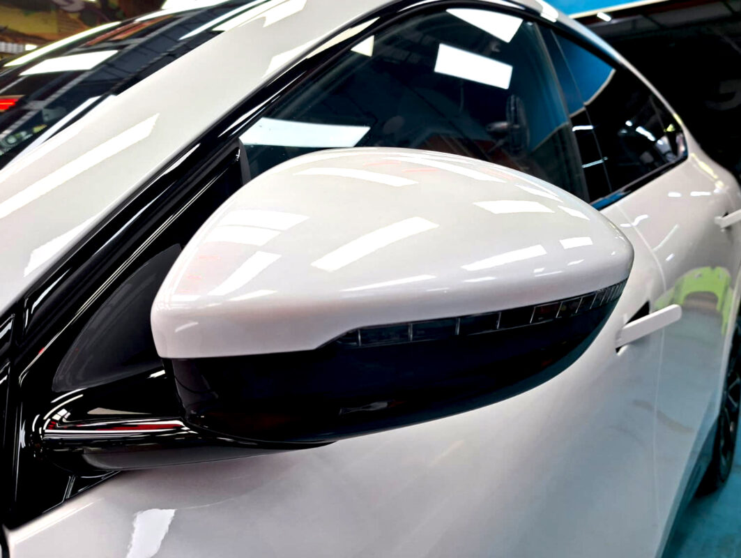 Detailed exterior of the XPENG G6.