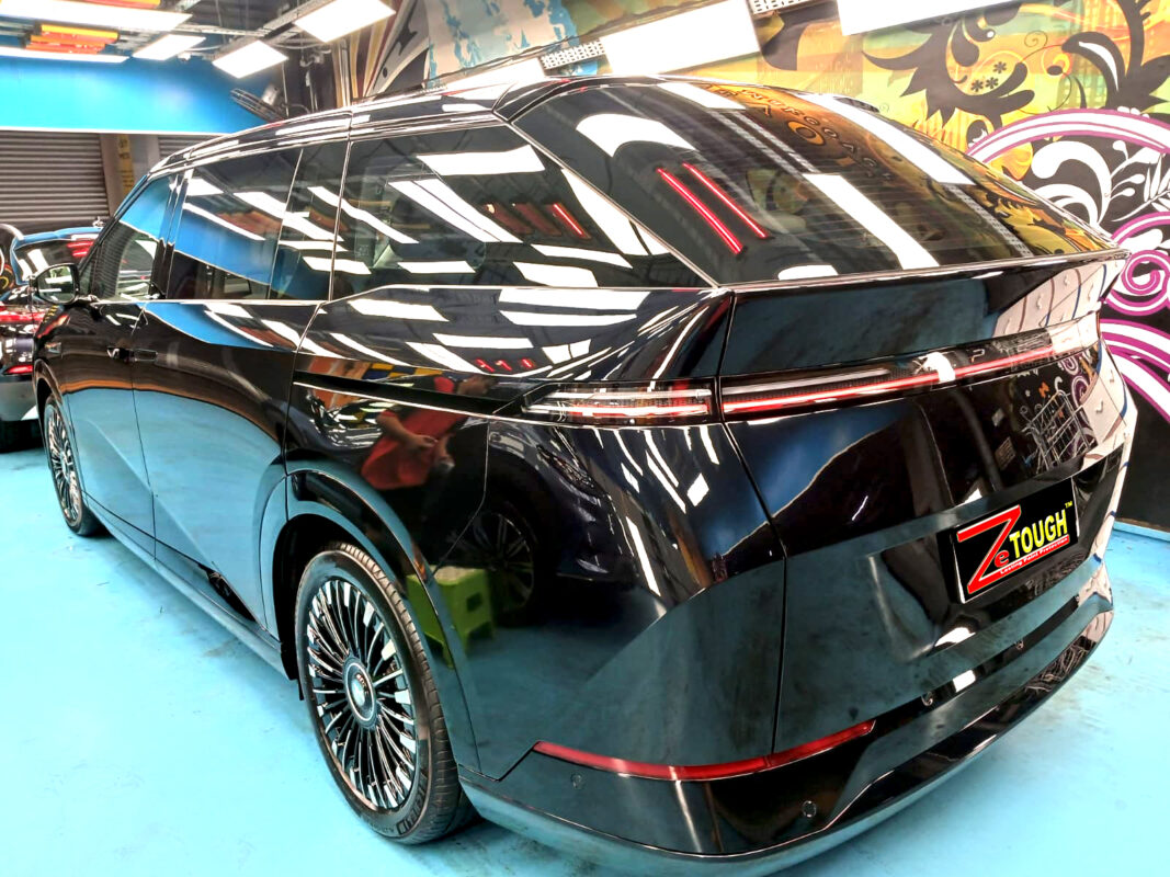 Detailed exterior of the XPENG X9.