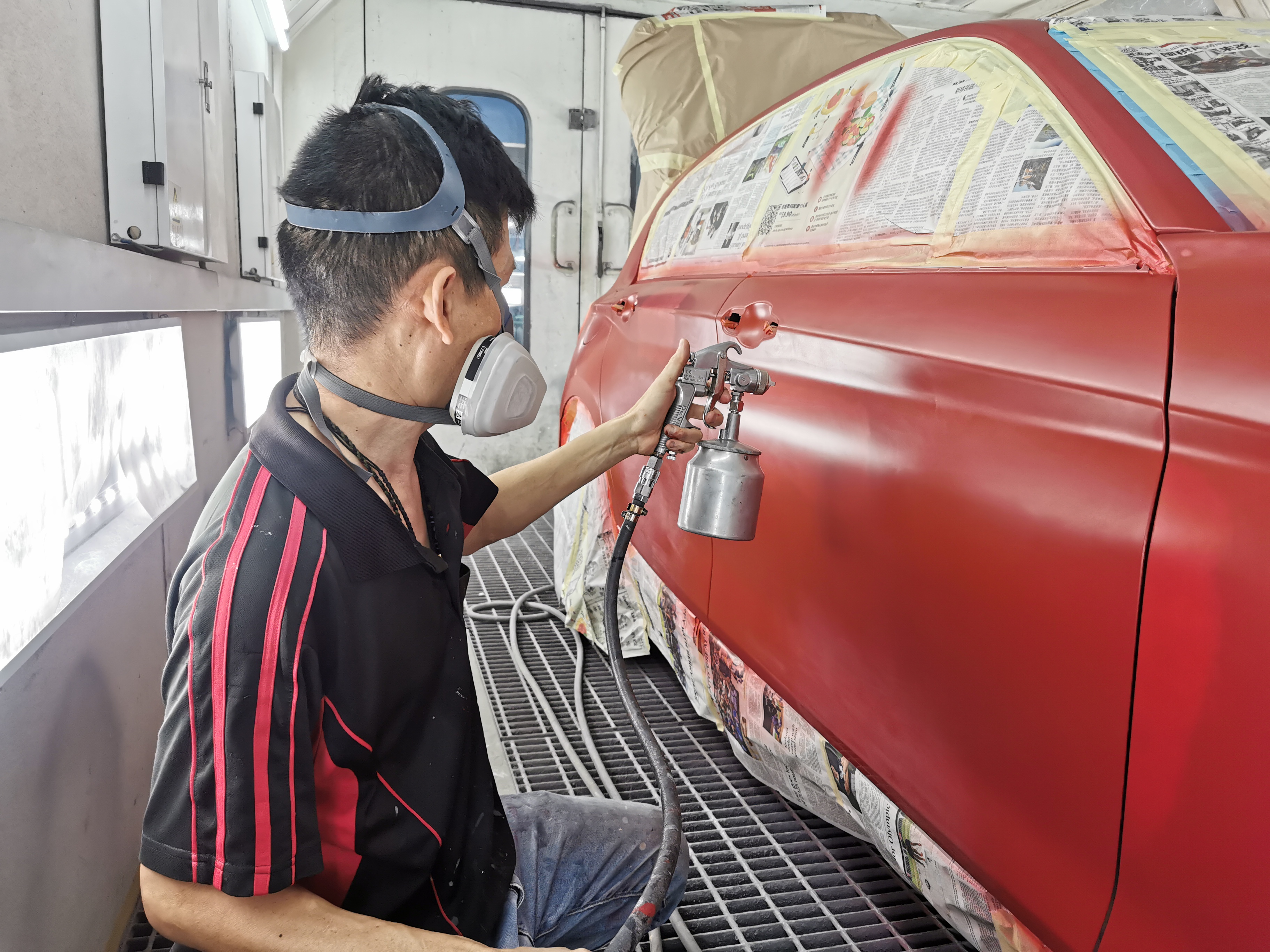 Computerised colour matching for spray painting