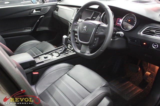 Peugeot 508 SW - interior
