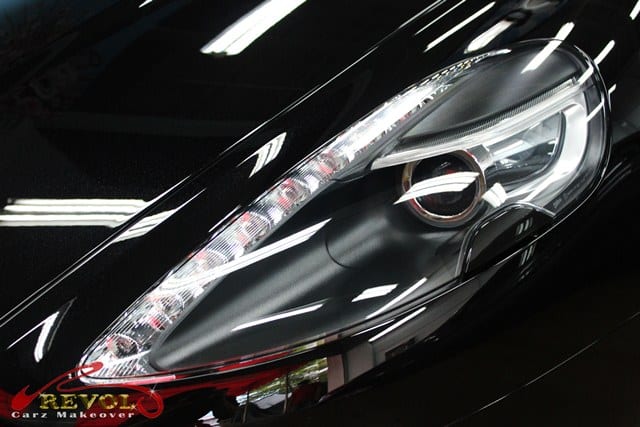 Powerful Aston Martin DB9 Volante in ZeTough Ceramic Coating