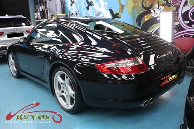 Refreshing Porsche 911 C4S COUPE TIP With A Paint Protection