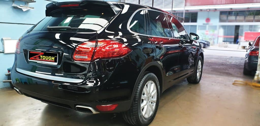 Porsche Cayenne Gets Lasting Gloss with Paint Protection