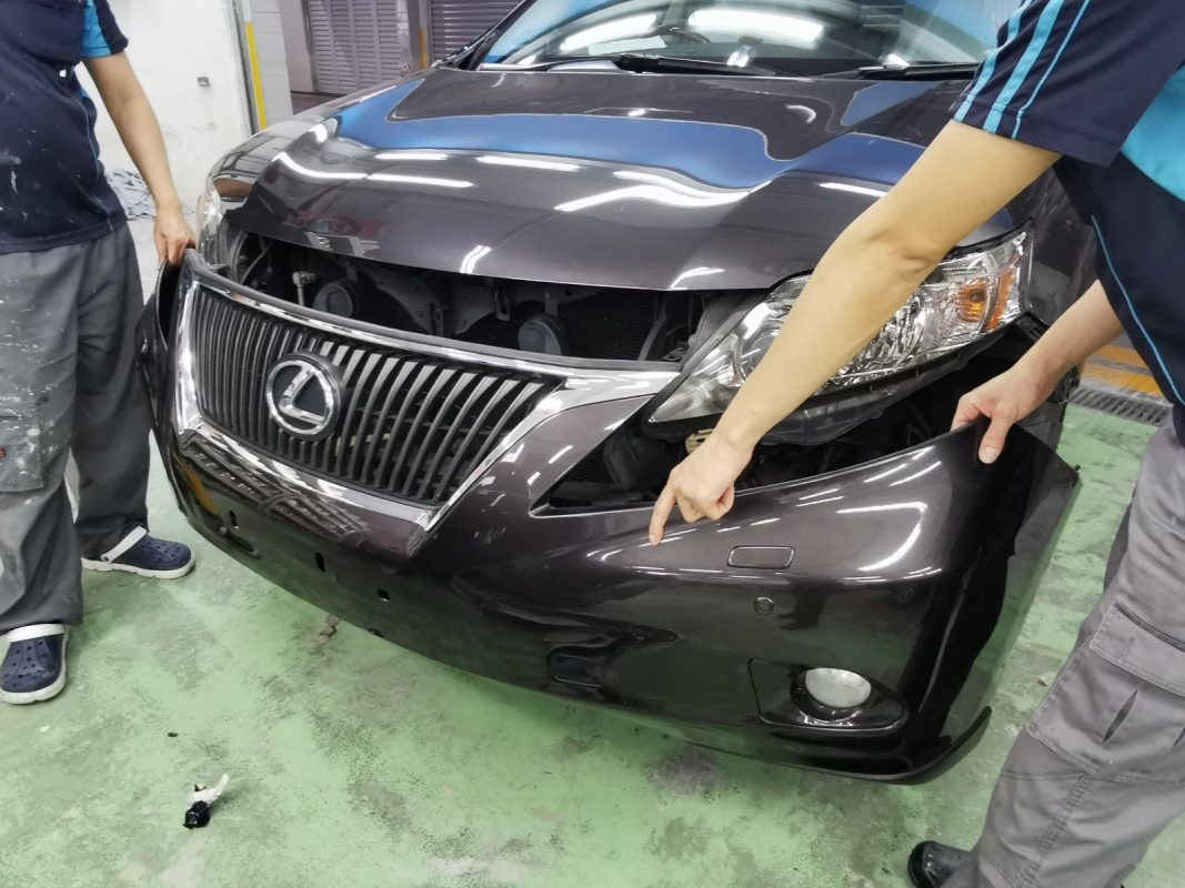 A follow up on Lexus RX350 for full spray painting - Day 2