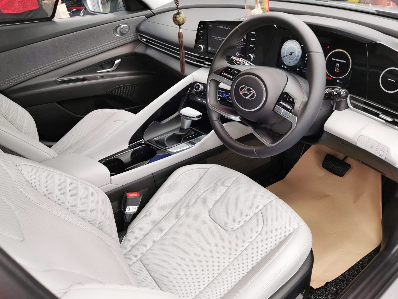 This Trendy Hyundai CN7 Avante Checked-in for a Good Makeover for ...